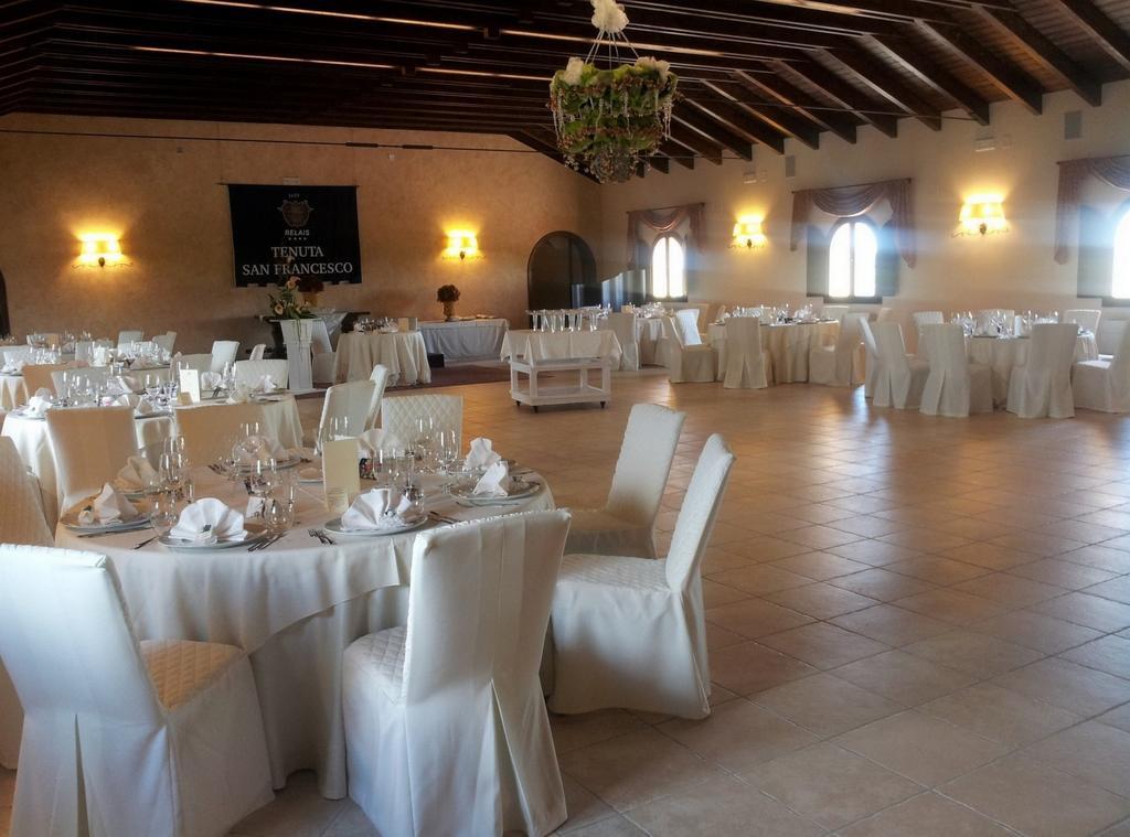 Hotel Tenuta San Francesco Barletta Exterior foto